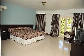 Syrynity Palace Otel Montego Bay
